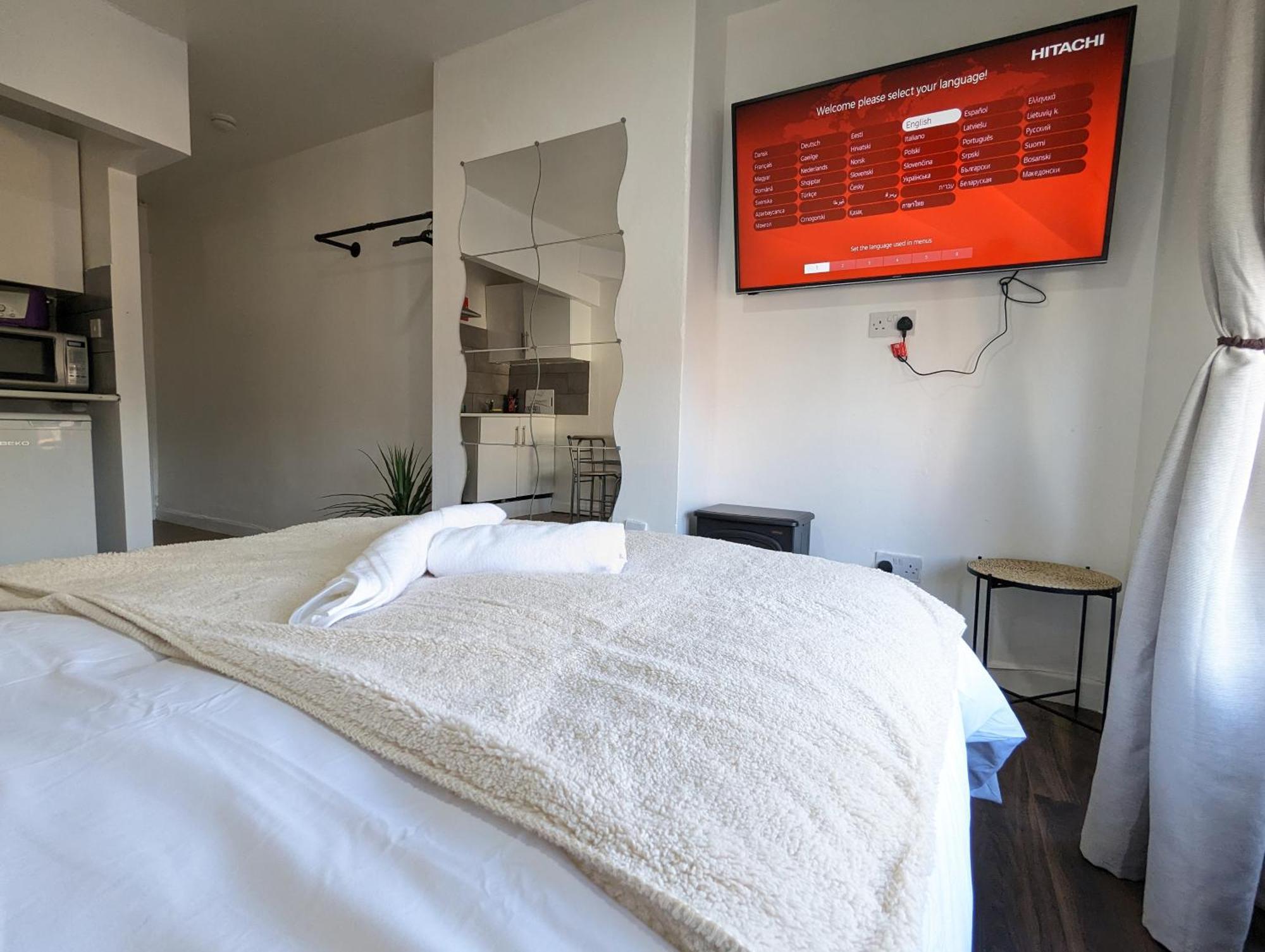Inner-City Apartments - Basic Amenites Cardiff Kültér fotó