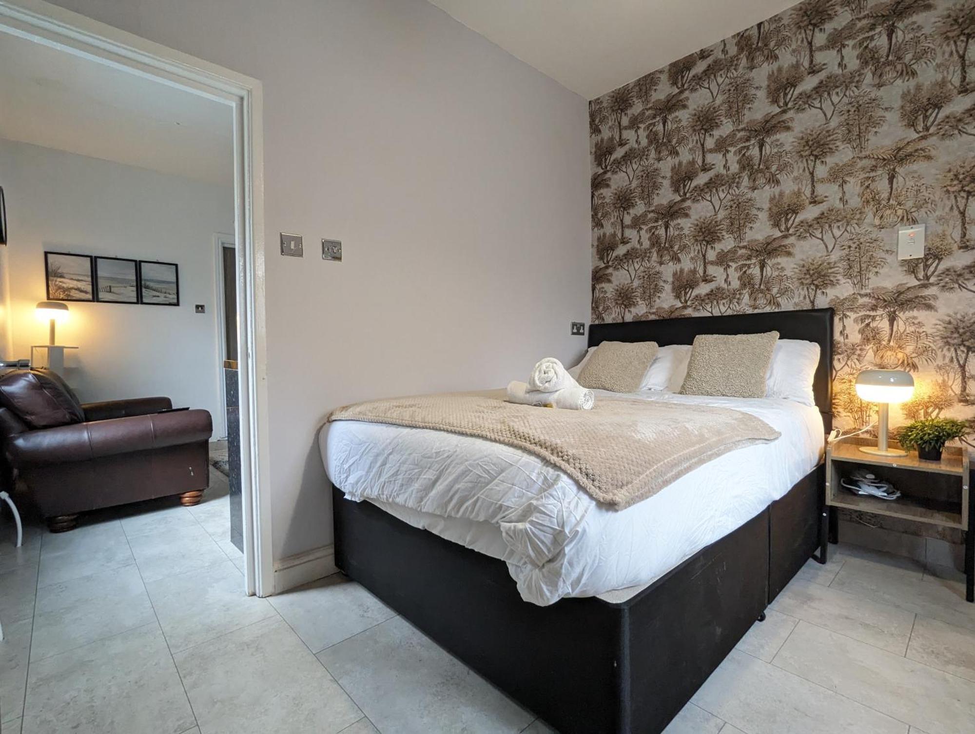 Inner-City Apartments - Basic Amenites Cardiff Kültér fotó