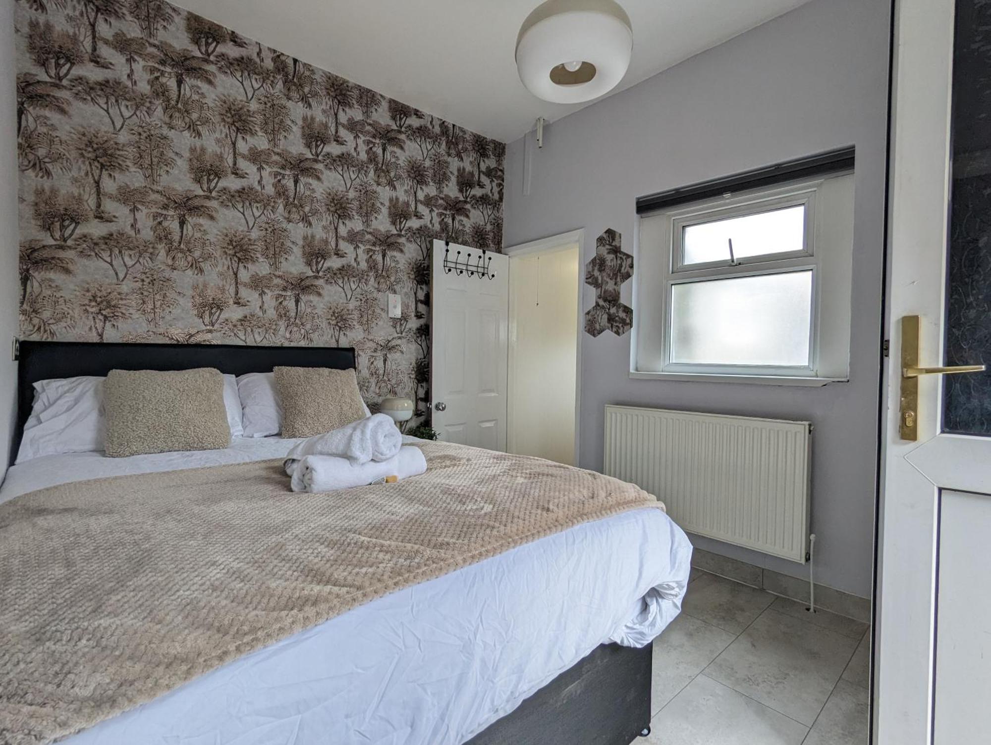 Inner-City Apartments - Basic Amenites Cardiff Kültér fotó